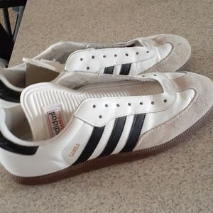 Adidas Samba